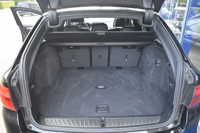 Car image 33