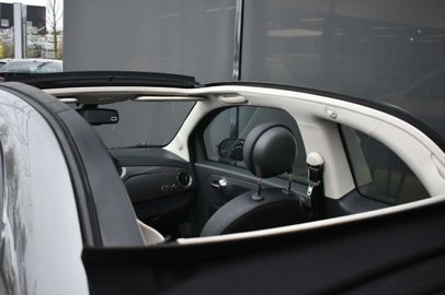 Car image 29