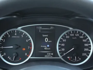 Car image 22