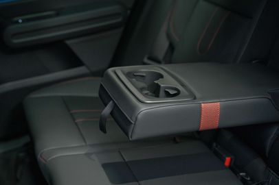 Car image 37