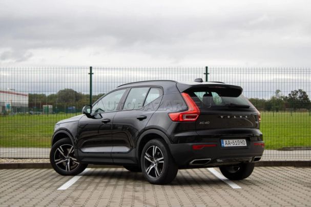 Volvo XC40 T4 140 kW image number 6