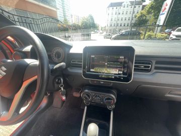 Car image 20