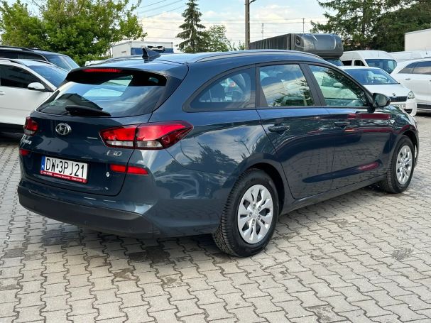 Hyundai i30 1.6 85 kW image number 2