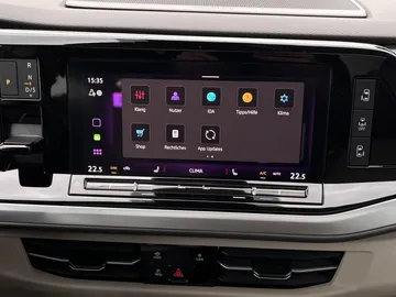 Car image 32
