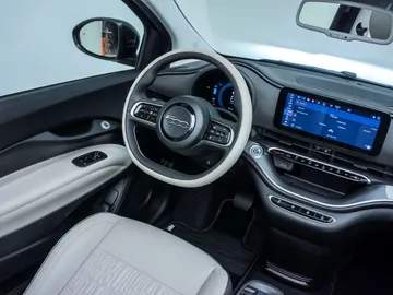 Car image 30