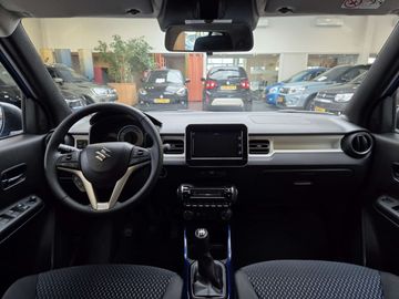 Car image 16