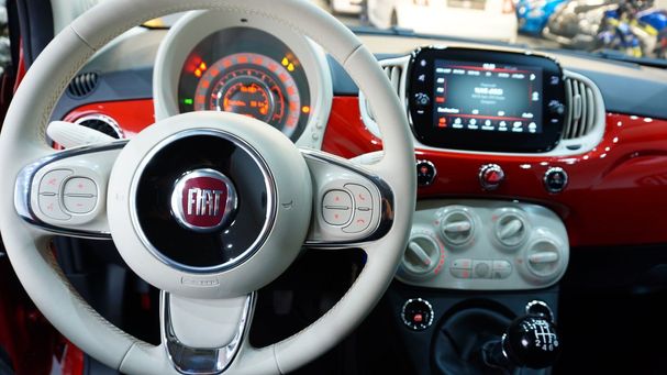 Fiat 500 51 kW image number 22