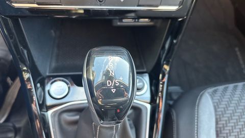 Car image 32