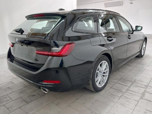 BMW 320d Touring xDrive 140 kW image number 2