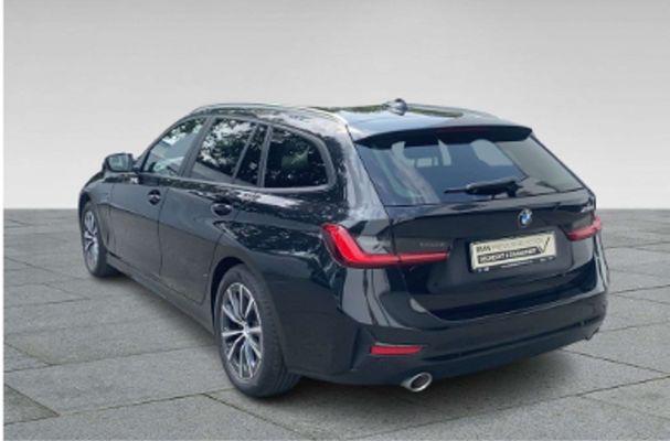 BMW 330 e Touring xDrive 215 kW image number 5