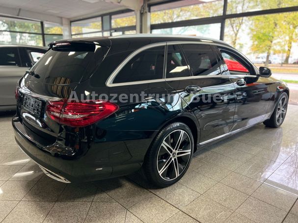 Mercedes-Benz C 300 de T 225 kW image number 4