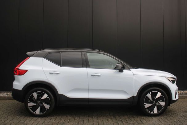 Volvo XC40 Single Motor Extended Range Plus 185 kW image number 4