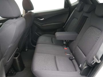 Car image 30