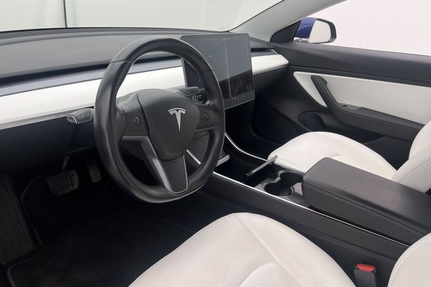 Tesla Model 3 Long Range AWD 324 kW image number 11