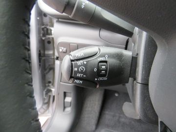 Car image 39