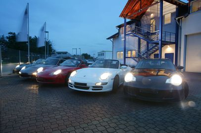 Car image 39