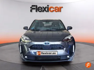 Car image 3
