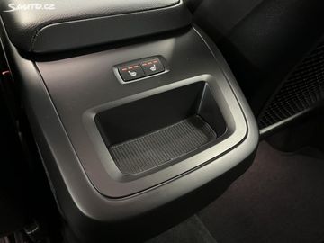 Car image 35