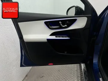 Car image 37