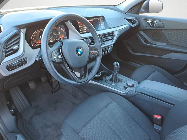 BMW 118i Advantage 100 kW image number 8