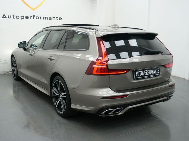 Volvo V60 T8 R Design AWD 288 kW image number 9