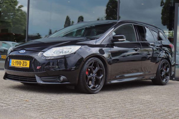 Ford Focus Wagon 2.0 EcoBoost ST-2 184 kW image number 1