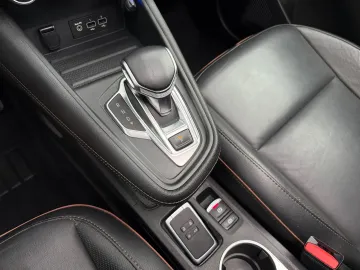 Car image 40