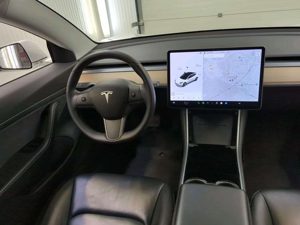 Tesla Model 3 60 Plus 239 kW image number 6