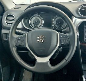 Car image 30