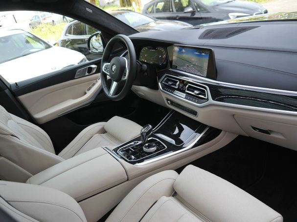 BMW X7 M50i xDrive 390 kW image number 8