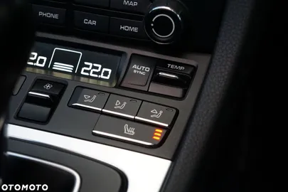 Car image 33