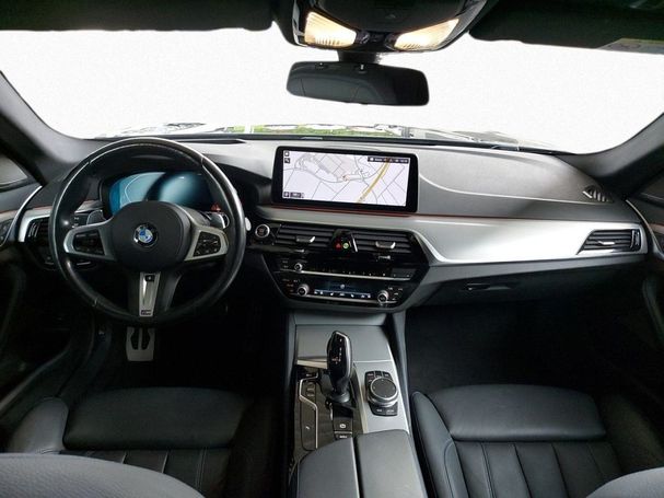 BMW 540d Touring M xDrive 250 kW image number 10