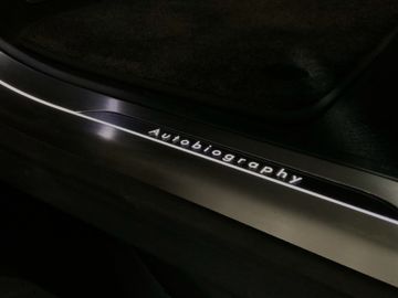 Car image 29