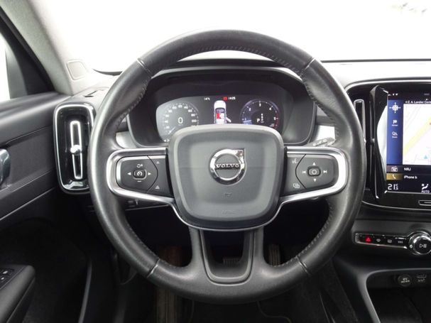 Volvo XC40 D4 AWD Geartronic 142 kW image number 3