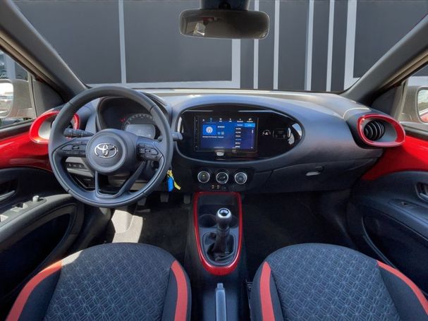 Toyota Aygo X VVT-i 53 kW image number 10