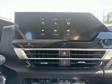 Car image 37