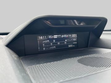 Car image 32