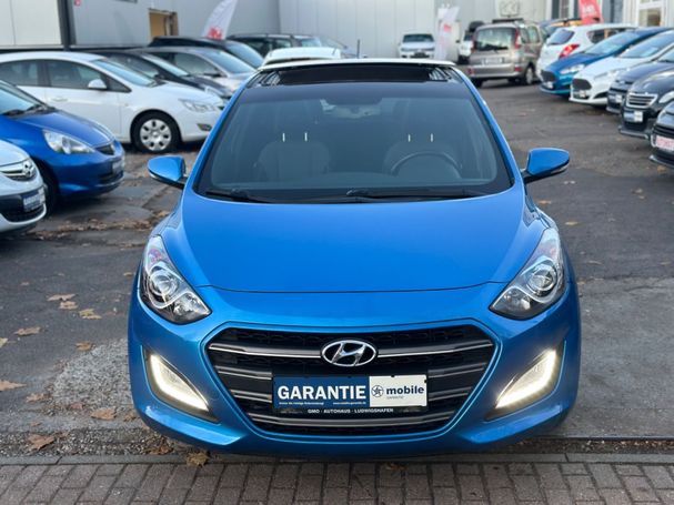 Hyundai i30 Blue 99 kW image number 3