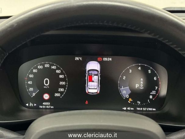 Volvo XC40 T2 Core Geartronic Momentum 95 kW image number 16