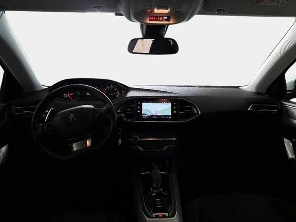 Peugeot 308 BlueHDi 130 96 kW image number 6