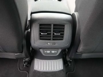 Car image 38