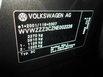 Car image 39