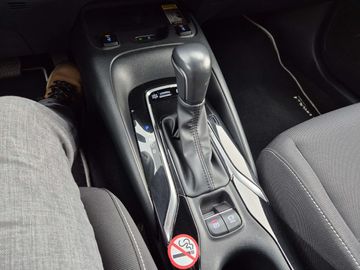 Car image 21