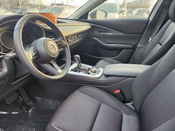 Car image 12