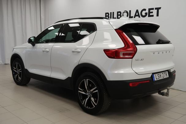 Volvo XC40 B4 Plus Dark 147 kW image number 4