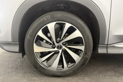 Car image 36
