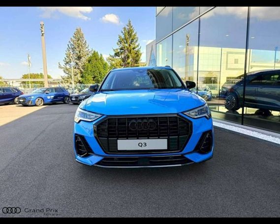 Audi Q3 35 TDI S tronic 110 kW image number 2