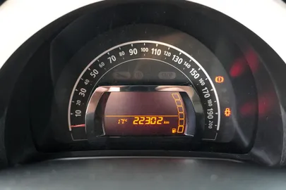 Car image 29