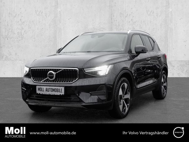 Volvo XC40 T2 Core 95 kW image number 1