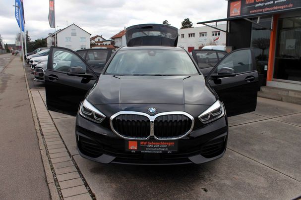 BMW 118i Advantage 103 kW image number 3